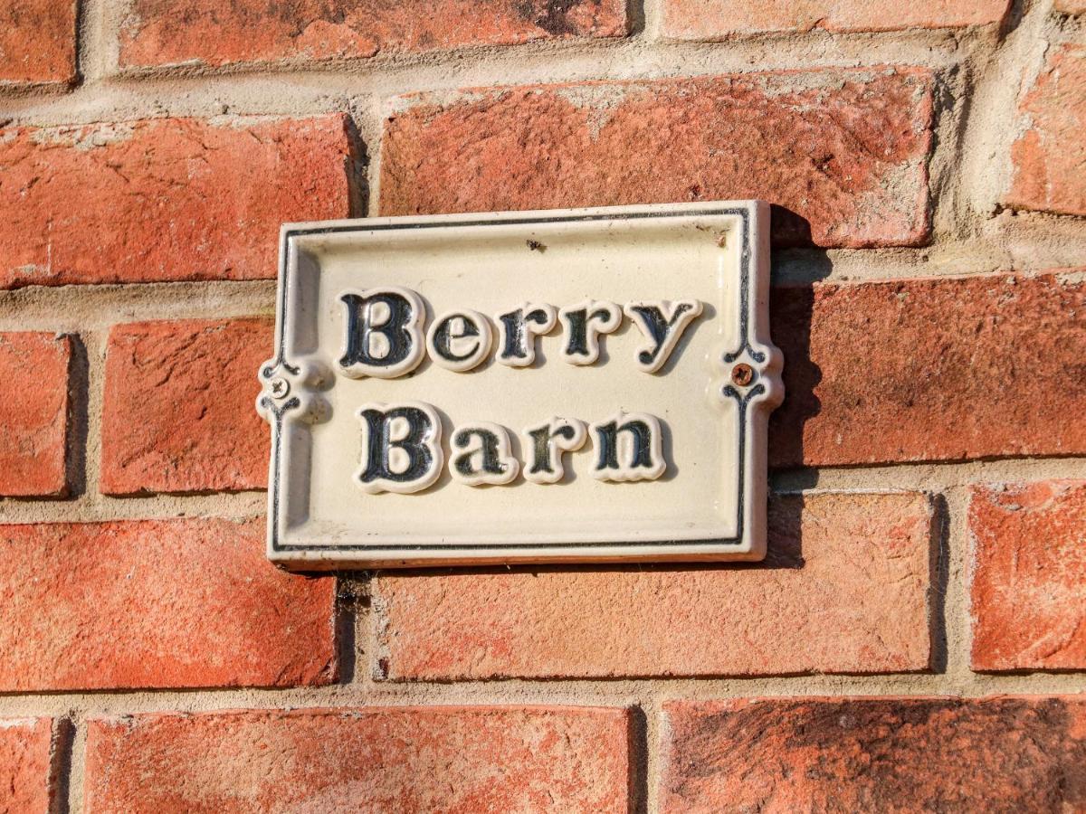 Villa Berry Barn Strubby Exterior foto